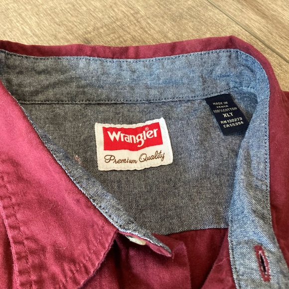 Wrangler men’s XLT shirt sleeve button down - Picture 3 of 4